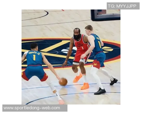 哈登全场30分7板7助表现出色带领球队取得胜利正负值高达22