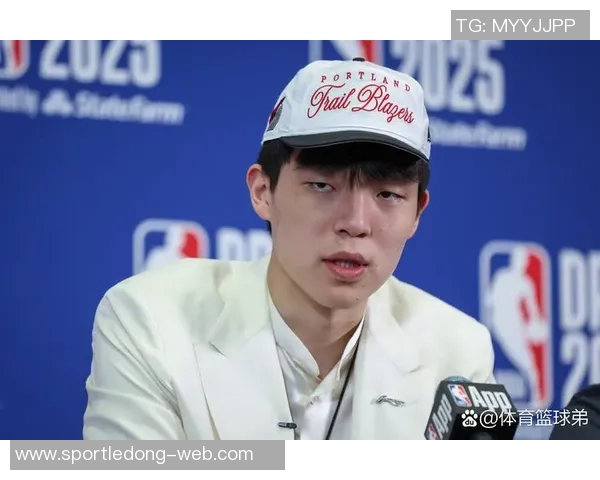 杨瀚森在强敌面前展现勇气上半场表现对比下半场更胜一筹